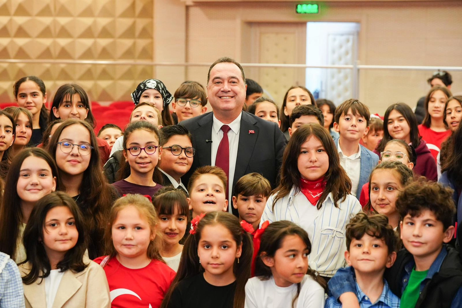 Manisa'da Çocuk Meclisi ilk kez toplandı