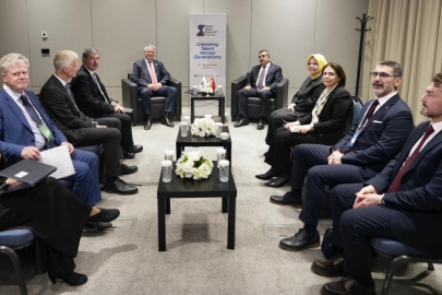 Bakan Tekin OECD Zirvesi’nde