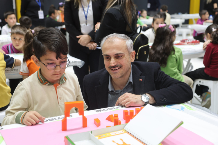 Çayırovalı öğrenciler akıl ve zeka oyunlarında ter döküyor