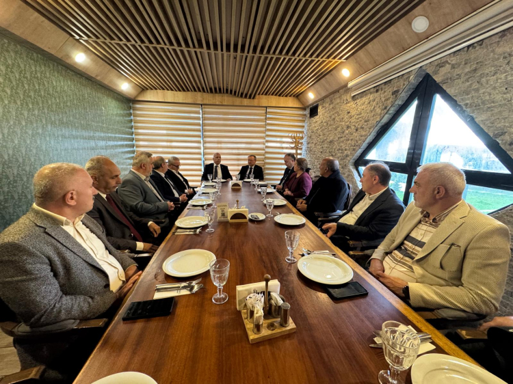 ÇAYKUR 19. mağazayı Hopa’ya açacak… Çayda hedef ‘altın’ kalite