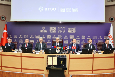 Bakan Bolat Bursa’da ekonomi mesajı verdi... İhracatta tarihi rekor kırdık