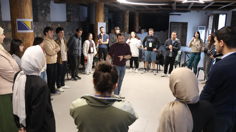 Zorlu coğrafyaların genç liderleri Bursa’da buluştu