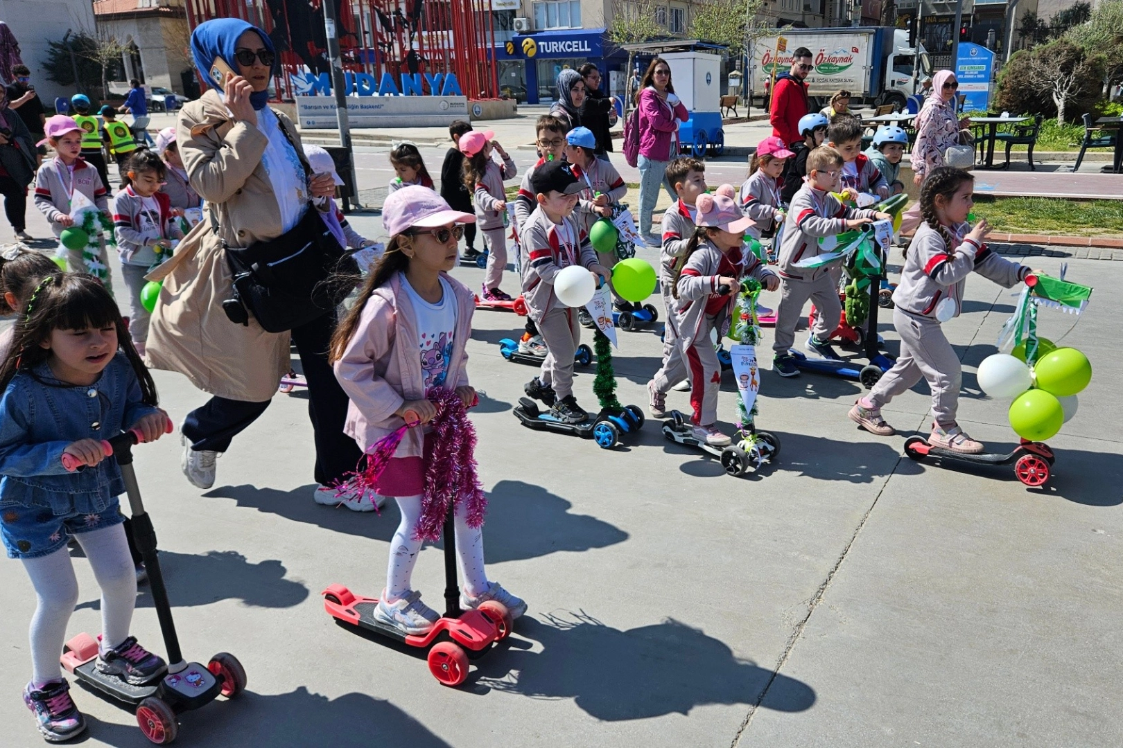 Bursa Mudanya’da miniklere 'scooter' şenliği