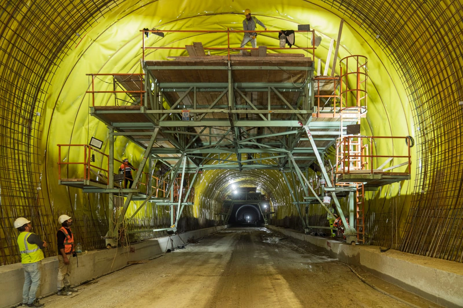 İzmir'de Onat Tüneli’nde çalışmalar tam gaz