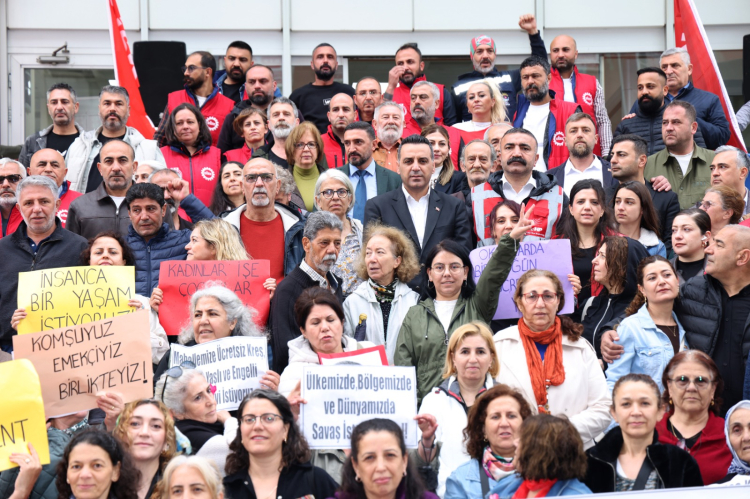İzmir Çiğli’de 1 Mayıs coşkusu