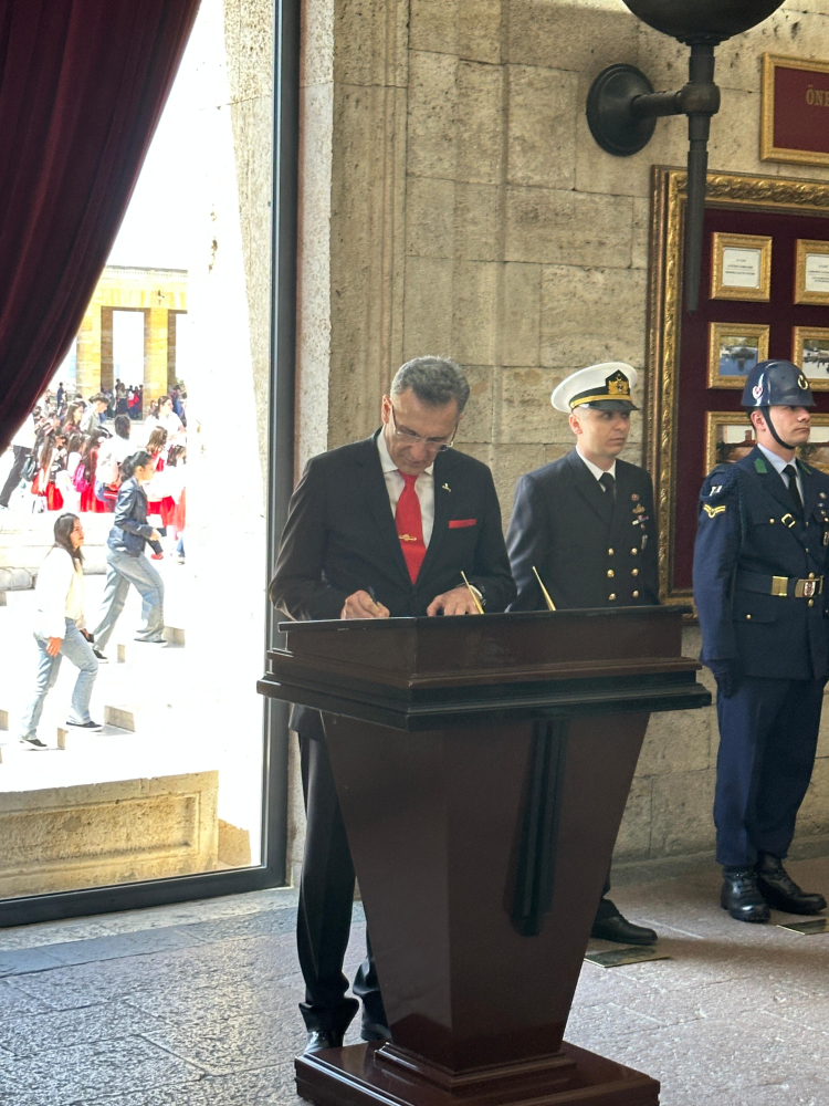 ADD Bursa Şubesi Anıtkabir’de