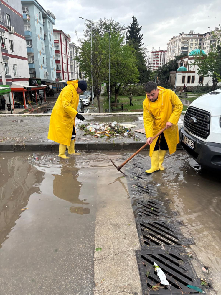 Gaziantep’te Alleben Deresi taştı!