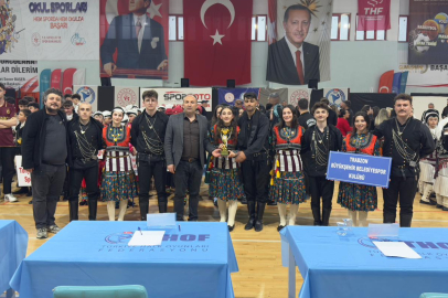 Trabzon Halk Oyunları ekibi bölge şampiyonu oldu