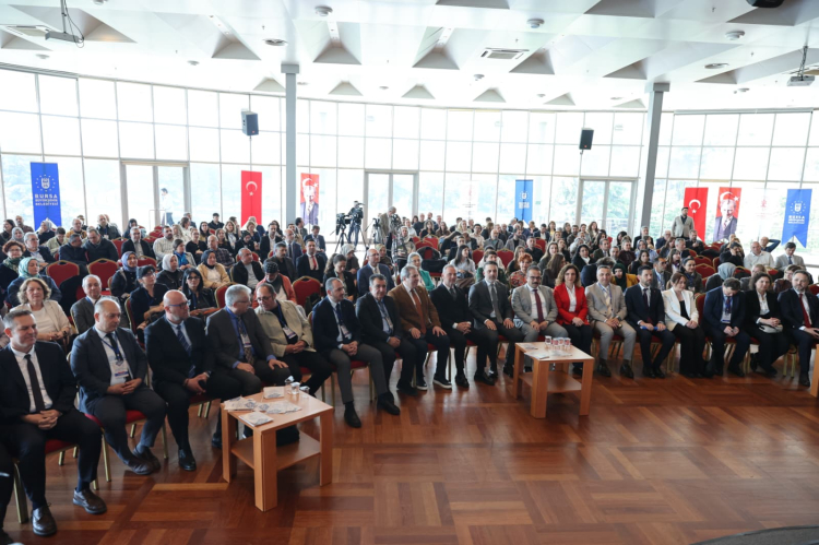 Bursa'da Anadolu’nun seramik kültürü konuşuldu