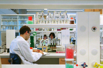 AstraZeneca ve OMP, 2026 Gartner Tedarik Zinciri Sempozyumu/Xpo™’da karar odaklı değişim hızını anlatacak