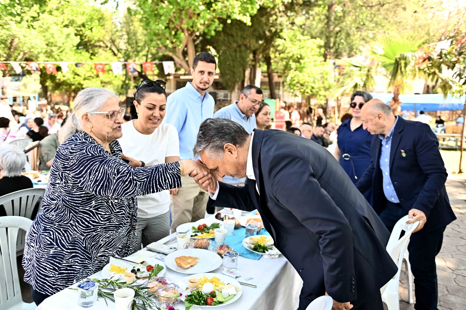 Antalya'da ‘Vatan sağ olsun’ diyen anneler unutulmadı