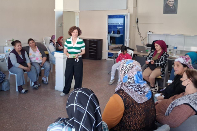 Kadın sağlığı seminerleri İzmir genelinde yaygınlaşıyor