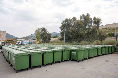 Bornova’ya 325 yeni çöp konteyneri
