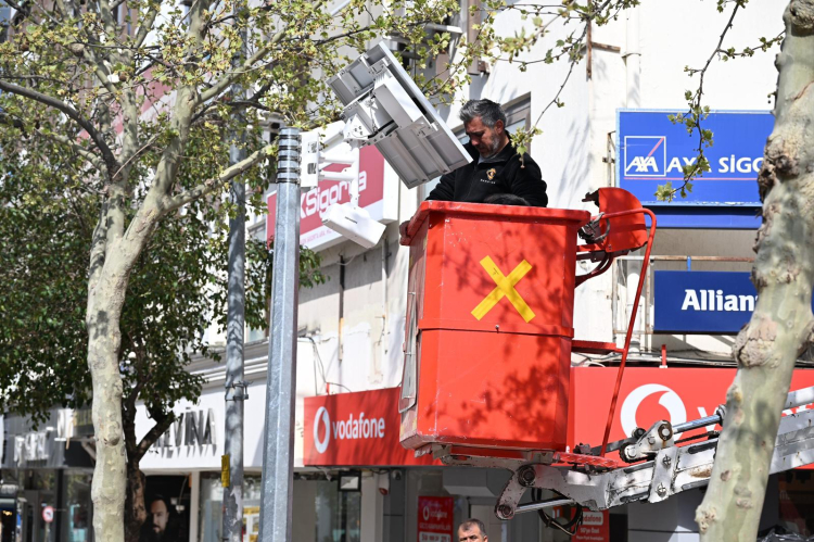 Manisa’da Sevgi Yollarında kameralı denetim