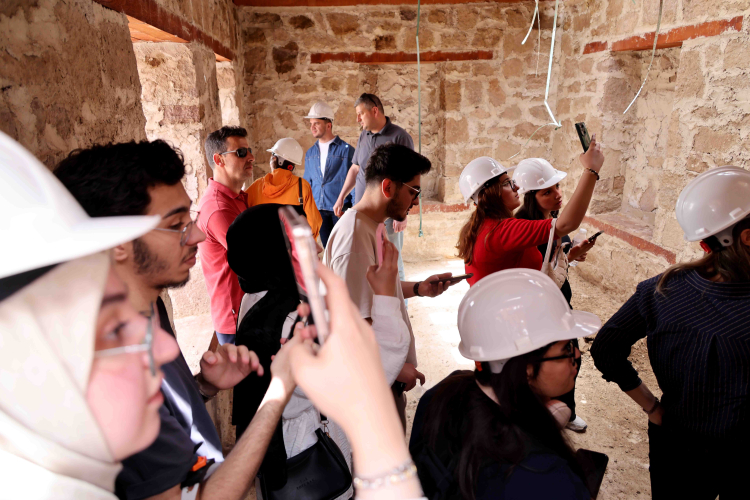 Konya’da mimarlık öğrencilerinden Arasta incelemesi