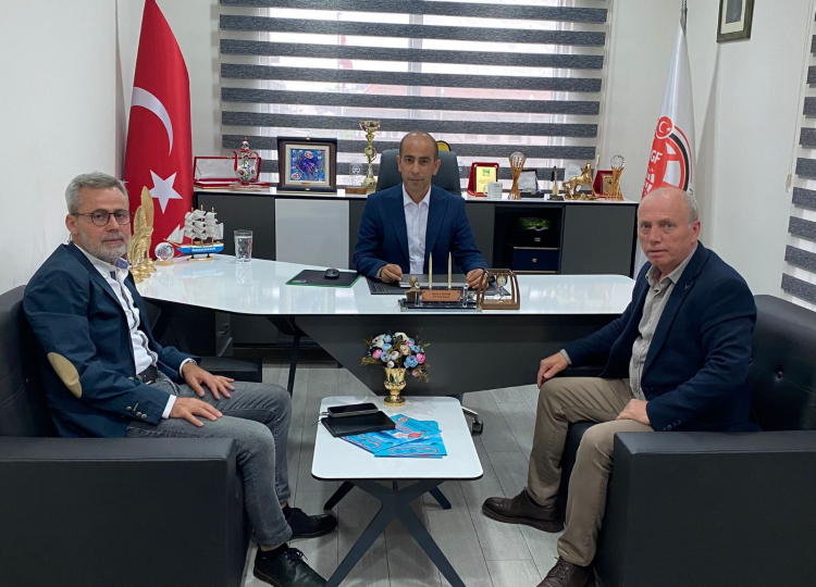 PAŞADER’de değişim rüzgarı… Ahmet Aydın’dan burs tepkisi