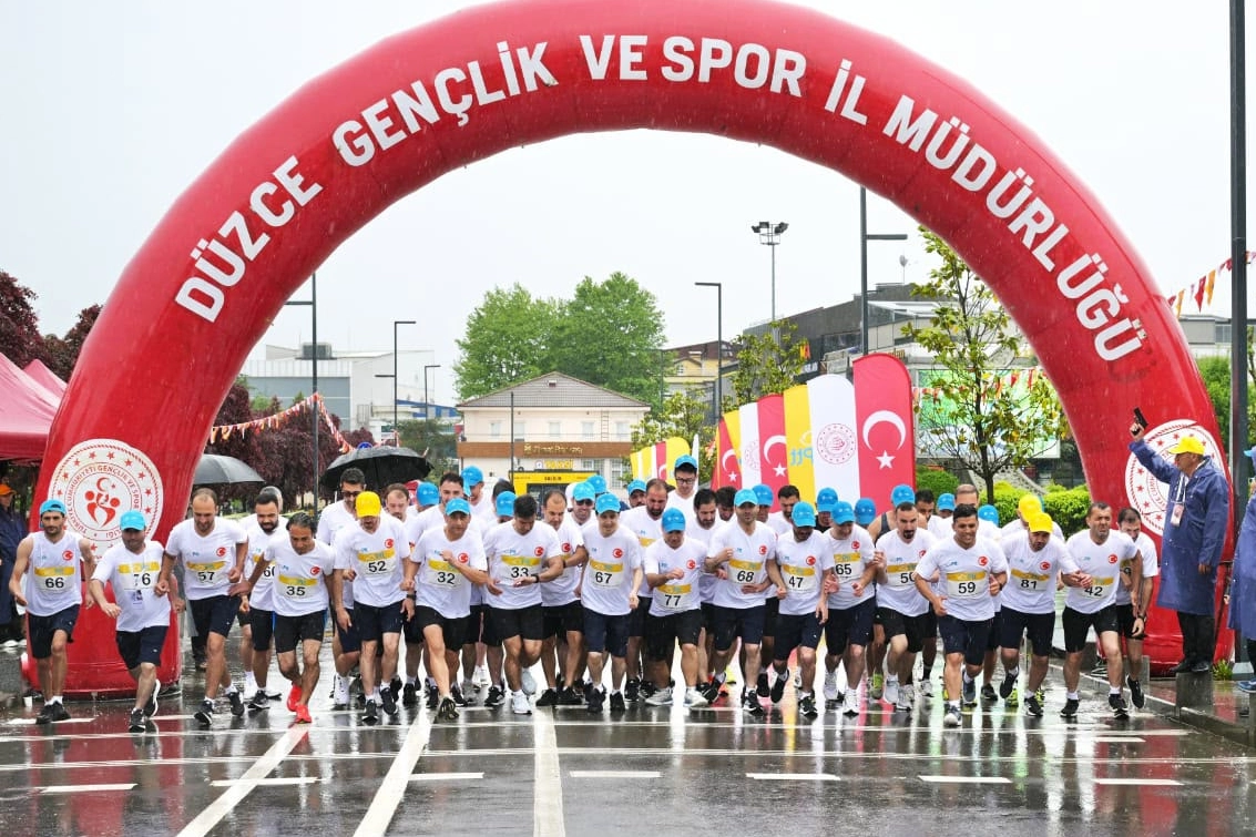 Düzce'de postacıların kıyasıya yarışı... Türkiye finali nefes kesti