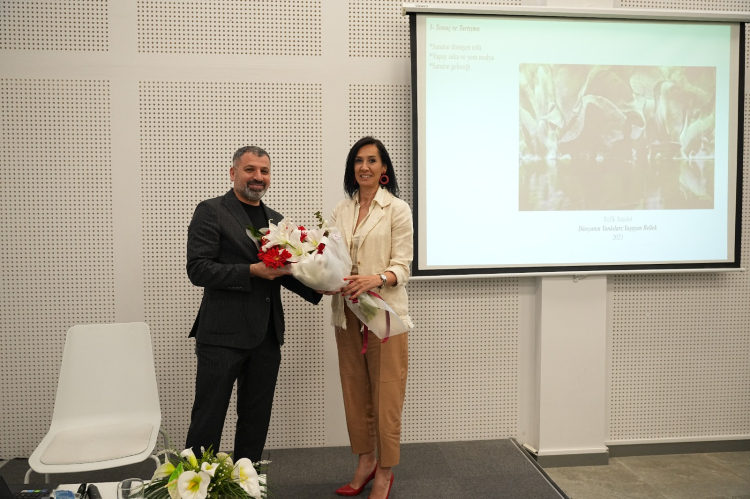 Yaşar’dan Seka Sanat İhtisas Merkezi’ne büyük övgü