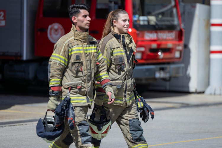 İzmir’de alevlerin içine 19’unda girdiler