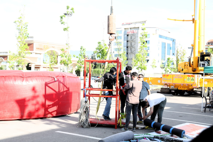 Kocaeli’de bungee jumping ile adrenalinli dakikalar