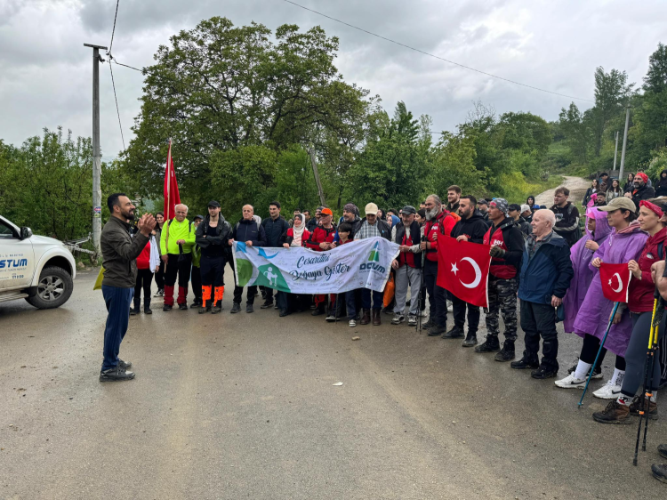 Bursa İnegöl’de doğa severler 19 Mayıs için yürüdü