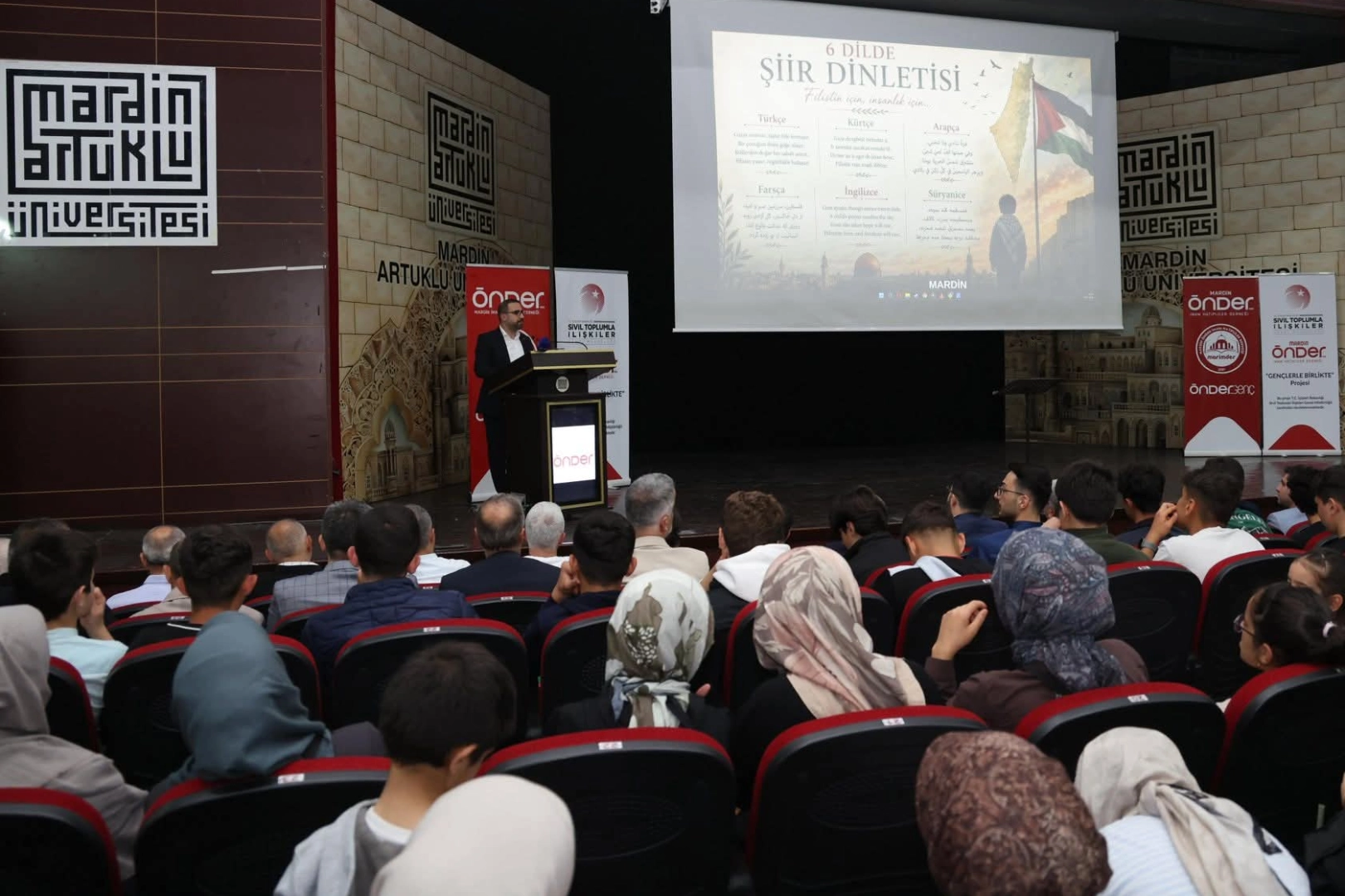 Mardin'de Gazze temalı 6 dilde şiir dinletisi