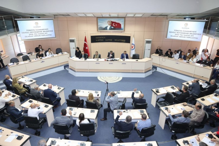 Denizli’de çiftçiye tohum, dar gelirliye bayram desteği