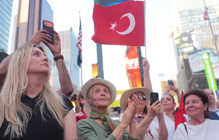 MSB Mehteran Birliği’nden Times Meydanı’nda müthiş performans