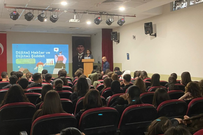 İzmir'de dijital tuzaklara karşı gençlere kalkan