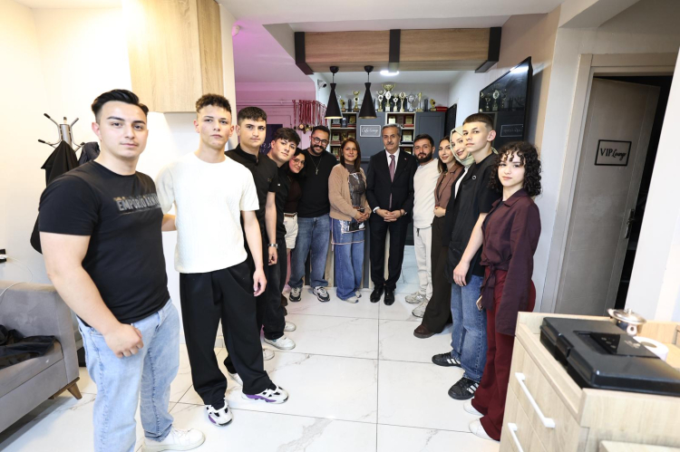 Sakarya’da Başkan Alemdar bayram öncesi vatandaşlarla buluştu