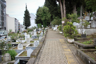 Giresun’da mezarlıklar bayrama hazır