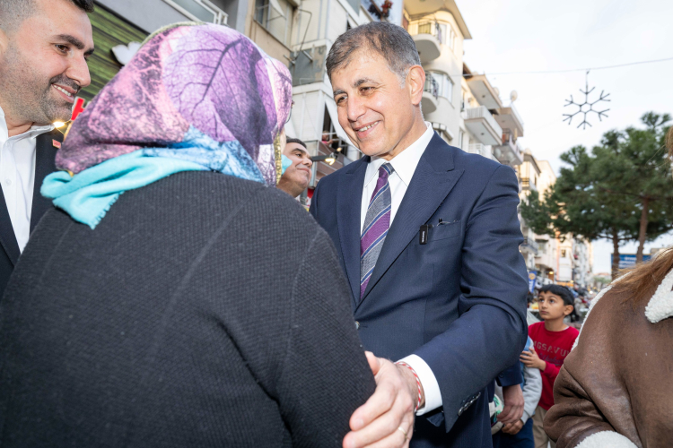 İzmir Büyükşehir’den bayram öncesi 92 milyon liralık destek… Destekler kartlara aktarıldı