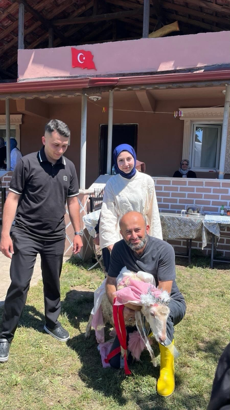 Genin koçuna büyük ilgi