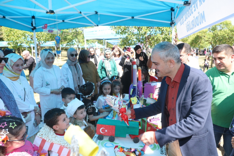Kocaeli’de Çayırovalılar Çevre Şenliği’nde buluştu