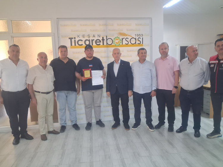 Keşan’da ilk arpa hasadı satıldı… İlk ürün 17,50 TL’den satıldı