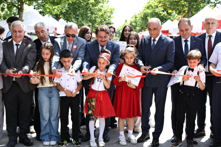 Sakarya’da Dilimizin Zenginlikleri Şenliğine yoğun katılım