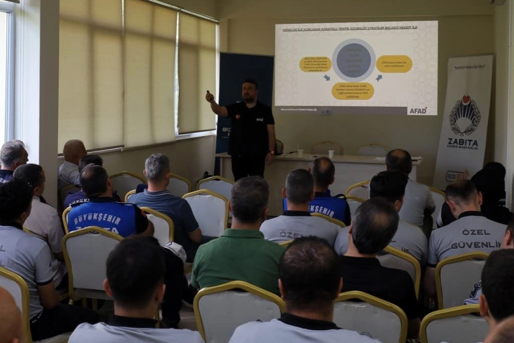 Kocaeli Büyükşehir Zabıtası’na olay yeri yönetimi eğitimi
