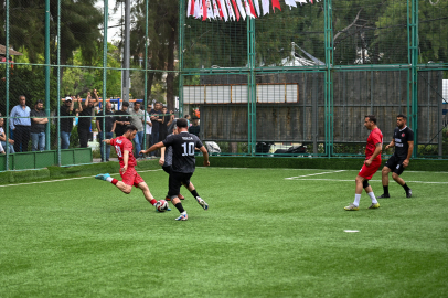 İzmir Bornova’da dostluk kazandı