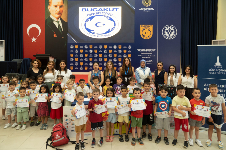 İzmir’de afet bilinci küçük yaşta kazandırılıyor