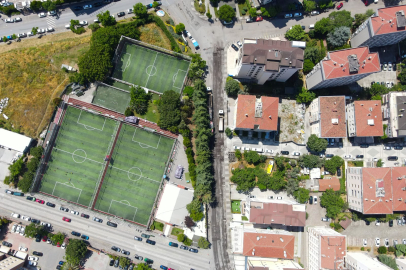 İstanbul Maltepe’nin sokaklarına yaz bakımı
