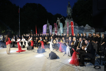 Bursa İnegöl'de TSM korosundan unutulmaz konser