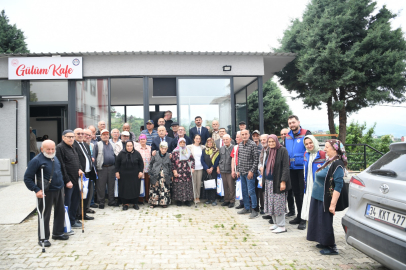 Trabzon'da huzurevi sakinlerine anlamlı ziyaret