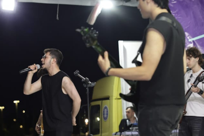 Kütahya’da “Sahne Sende” konserlerine yoğun ilgi