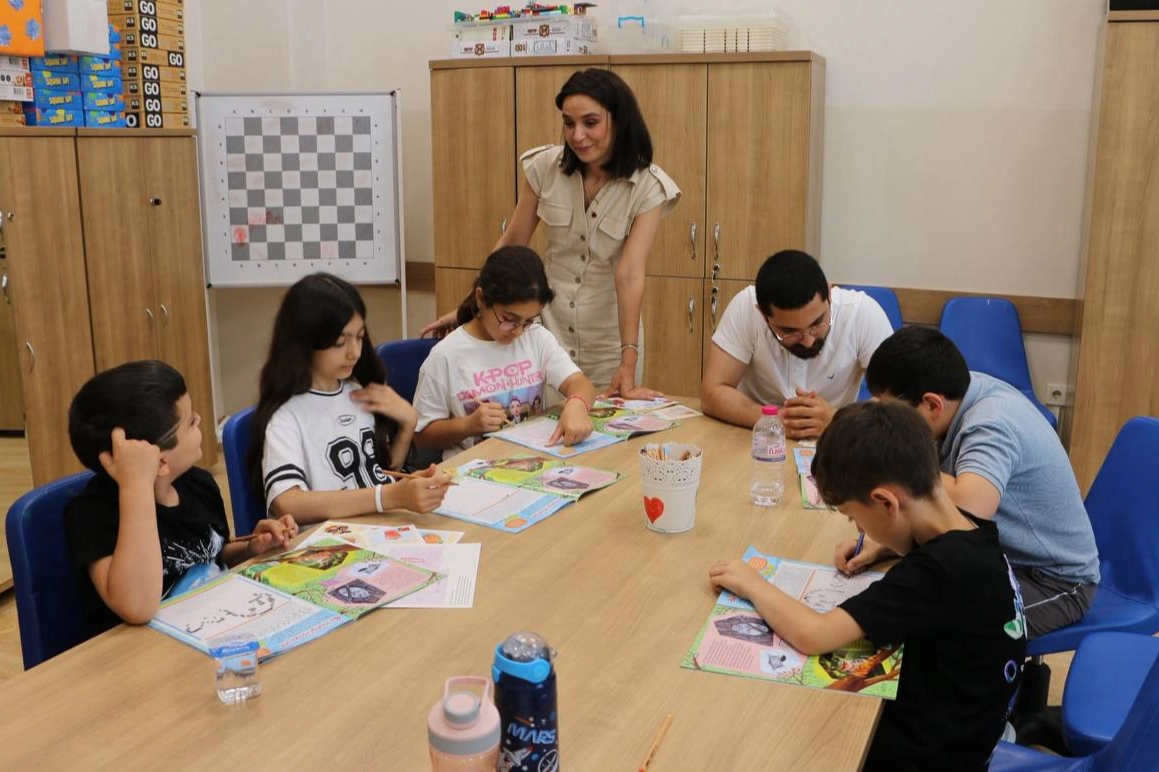 Sakarya'da genç düşünürler Bilim Atölyesi'nde keşif ve deney dolu bir gün