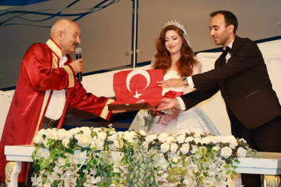 Sultan II. Abdülhamid Han’ın torununun nikahını Başkan Büyükgöz kıydı