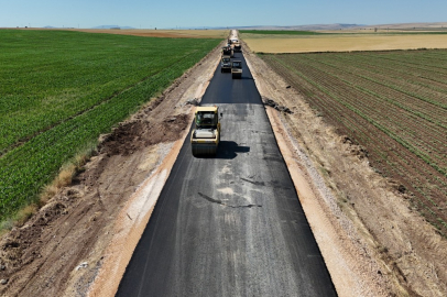 Eskişehir'de yol çalışmaları aralıksız sürüyor