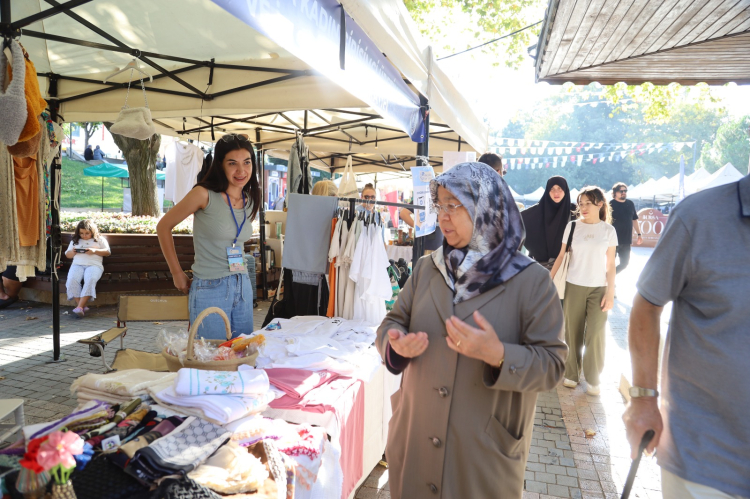 Bursa’da Kadın Dayanışma Pazarı büyük ilgi gördü