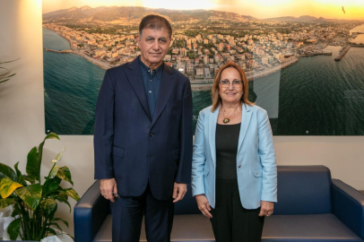 Başkan Tugay Güzelbahçe'de esnaf ve vatandaşlarla buluştu