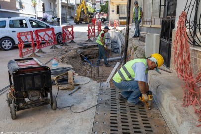 İzmir'de yağmur suyu baskınlarına köklü çözüm