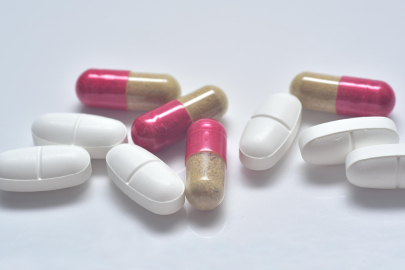 Bilinçsiz antibiyotik kullanımı tedaviyi zorlaştırıyor